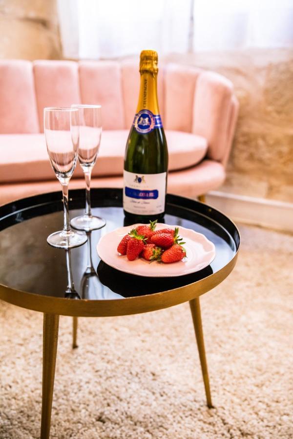 Appartement Romantique Avec Jacuzzi - Hypercentre, Place Jean Jaurès Montpellier